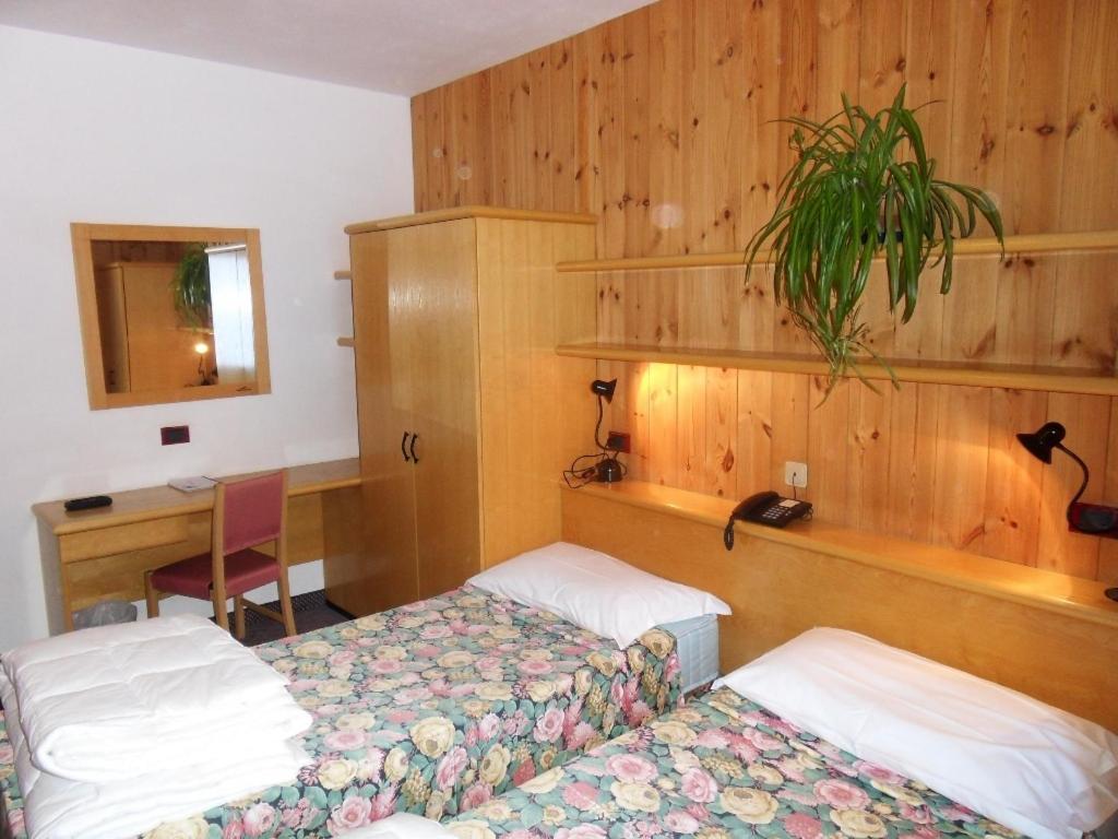 Hotel Santa Caterina Santa Caterina Valfurva Eksteriør bilde