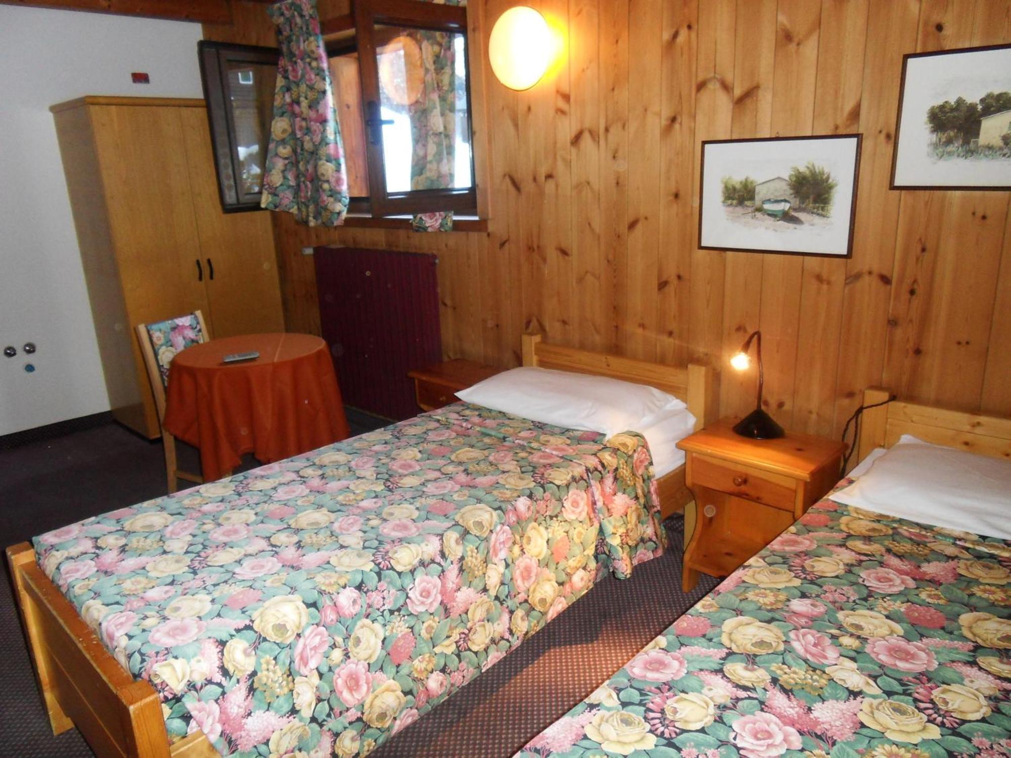 Hotel Santa Caterina Santa Caterina Valfurva Eksteriør bilde